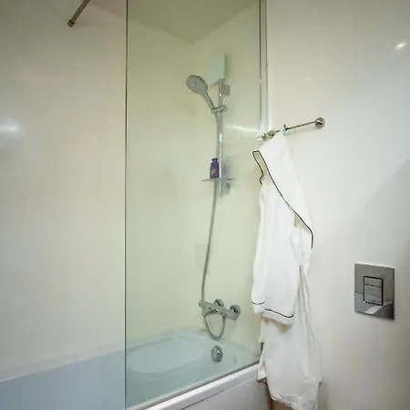 公寓 Luxury In Building K55 With Free Garage *