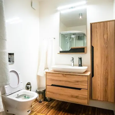 Luxury In Building K55 With Free Garage 公寓 瓦爾納