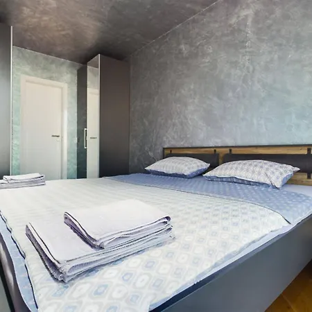 Luxury In Building K55 With Free Garage 瓦爾納