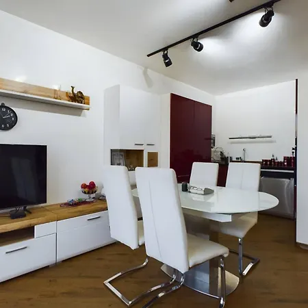 公寓 Luxury In Building K55 With Free Garage